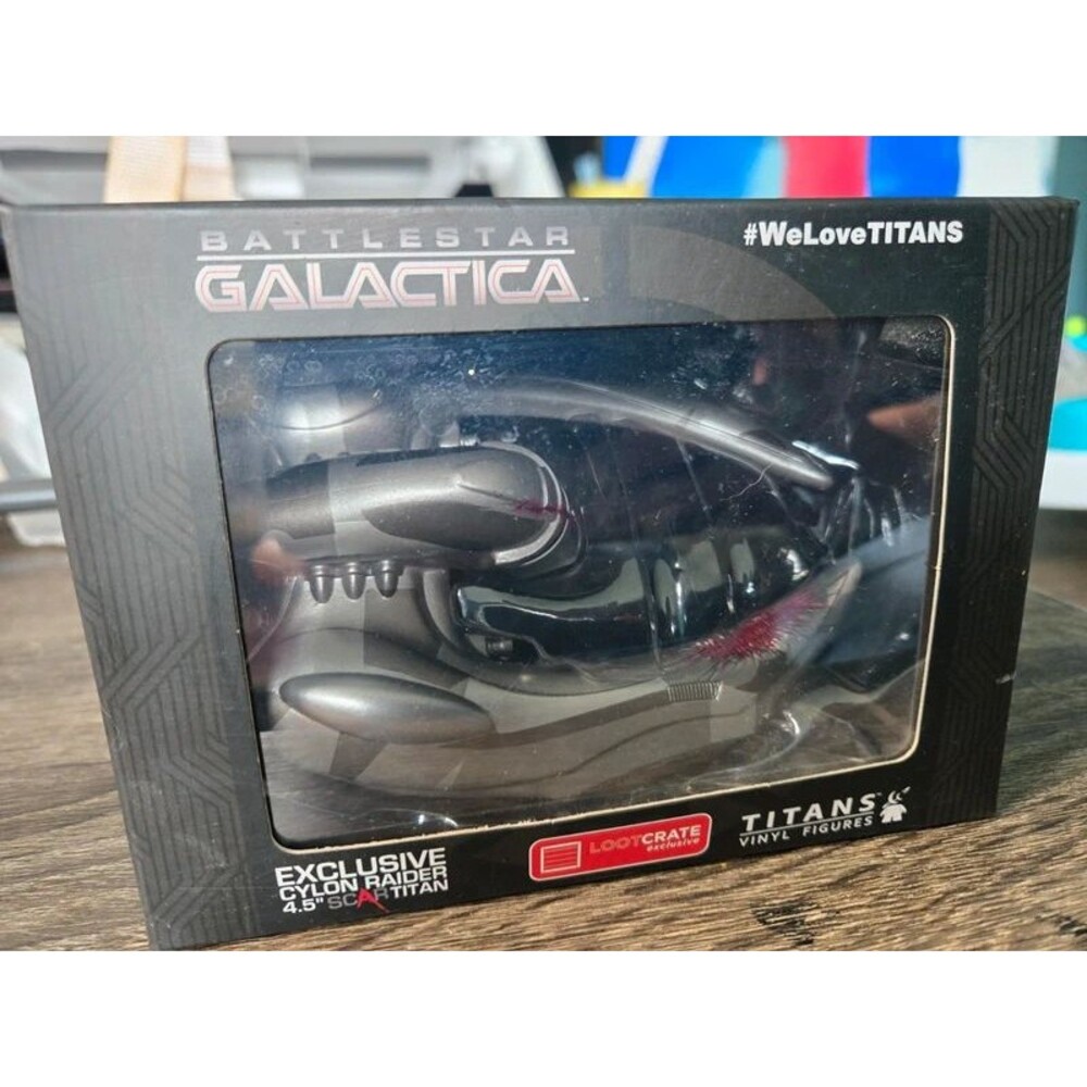 Battlstar Galactica Cylon Raider